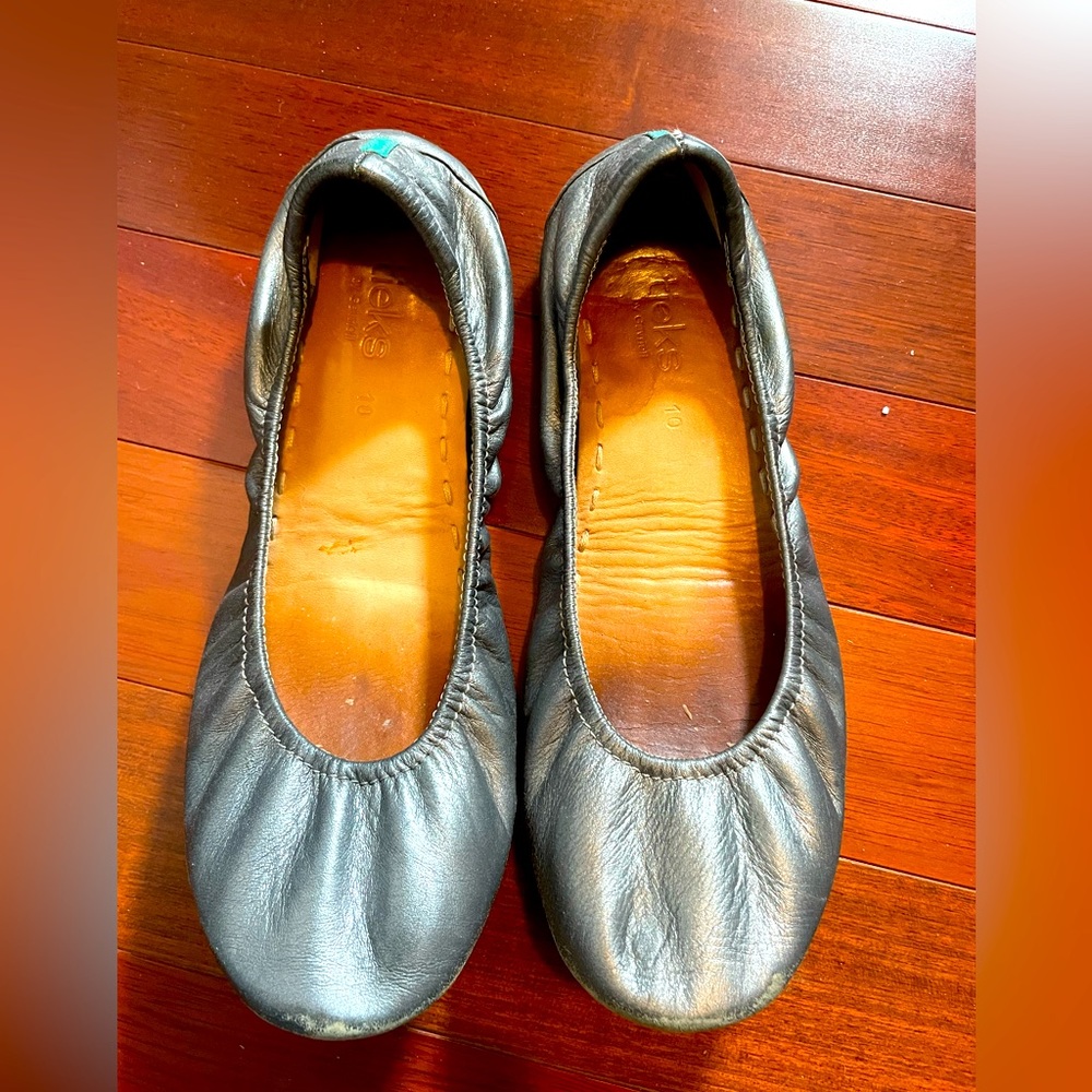 Tiek Flats